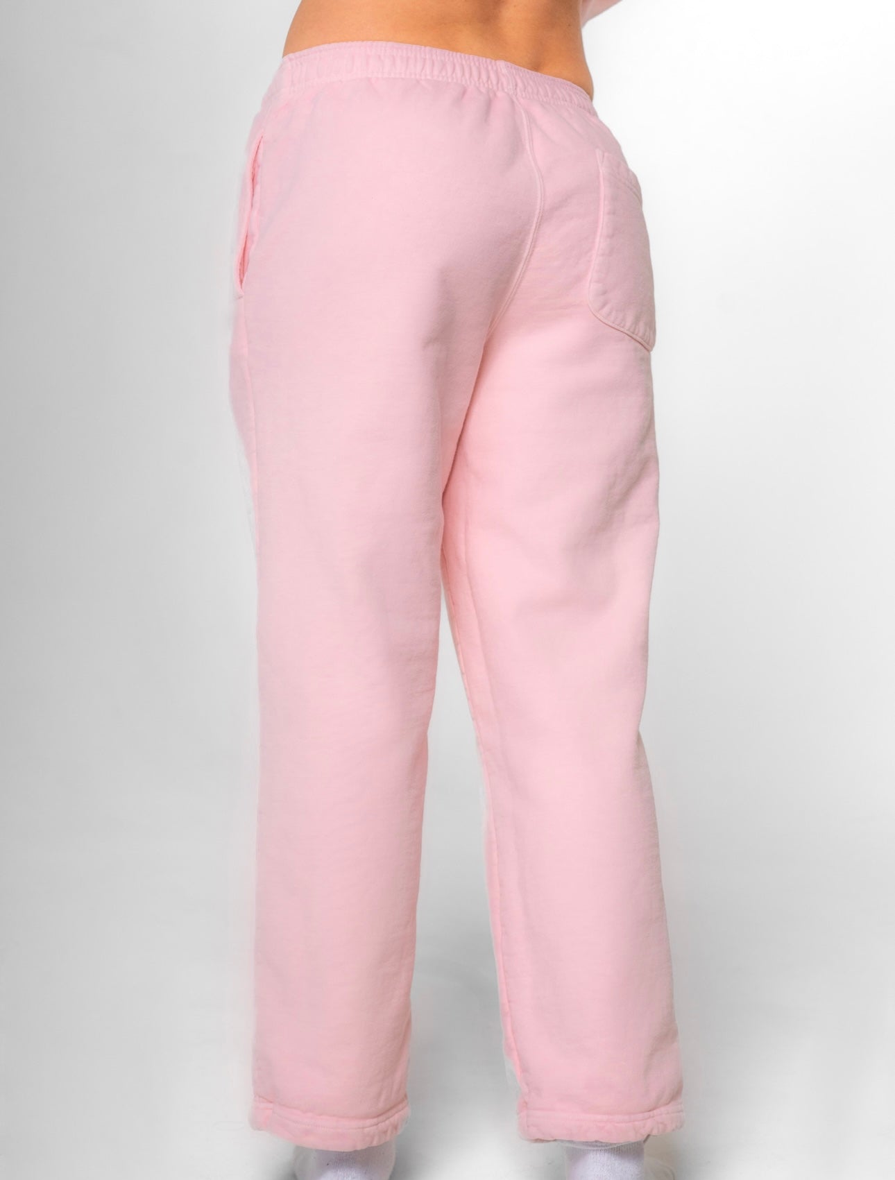 STRAIGHT LEG SWEATPANT